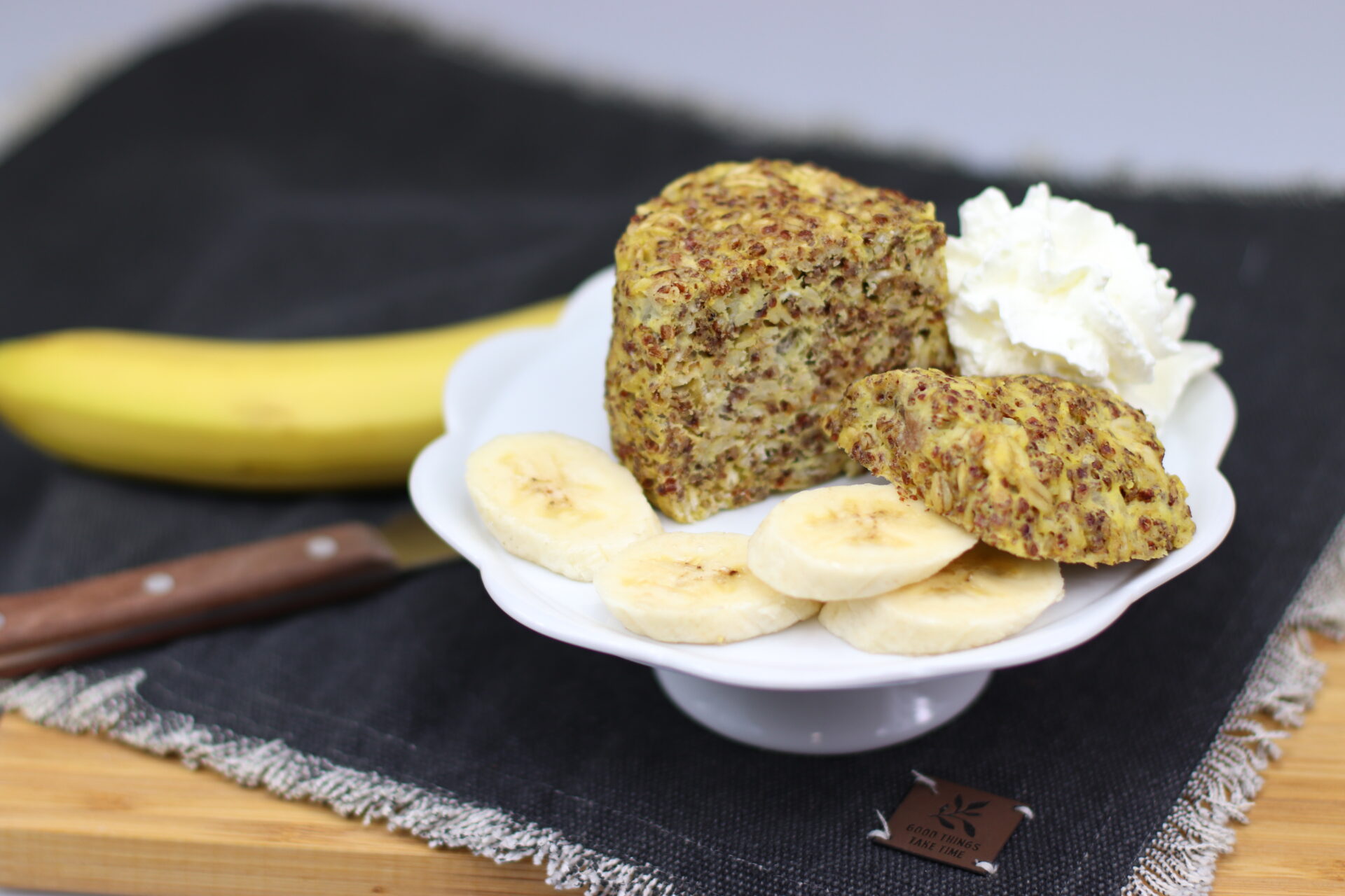 Ovesny hrnicek s quinoou a bananem | Ovesný hrníček s banánem a quinoou